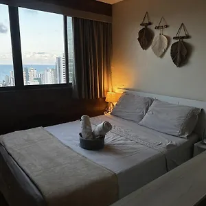 https://flat-cobertura-c-vista-para-o-mar-prximo-ao-shopping-e.hotels-in-recife.com